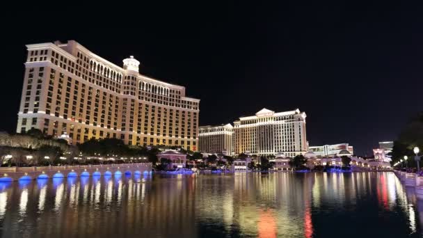 Bellagio fontäner och caesars palace resorts — Stockvideo