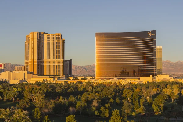 Hajnal fény a palazzo és a wynn las Vegas-i üdülőhelyek — Stock Fotó