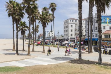 Venedik boardwalk beach bisiklet yolu