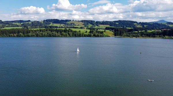 Aerial Drone Shot Lake Sailboats Stand Paddler — Stockfoto
