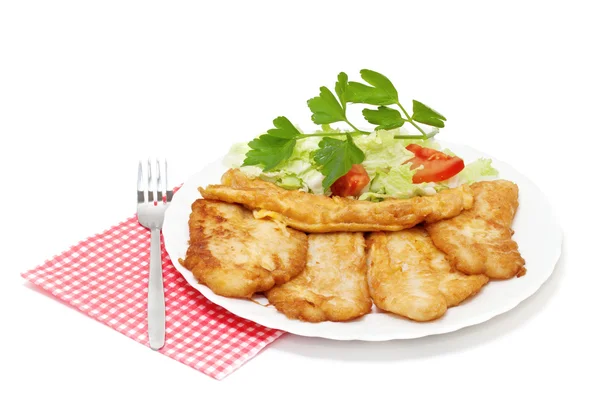 Filetti di pesce fritto con insalata . — Foto Stock