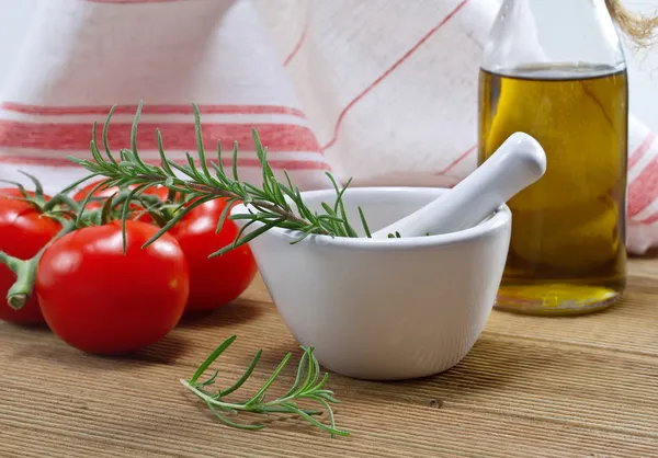 Tomatoes, spices and olive oil for cooking healthy food — Stock Photo, Image