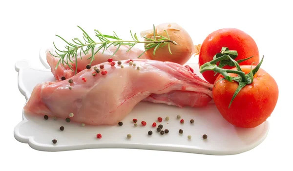 Carne crua de coelho com legumes — Fotografia de Stock