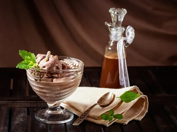 Still life with chocolate ice cream and mint — Stock Photo, Image