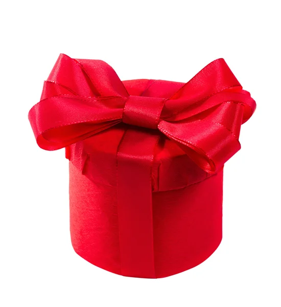 Cadeau rouge avec un arc rouge. Isoler sur fond blanc — Photo