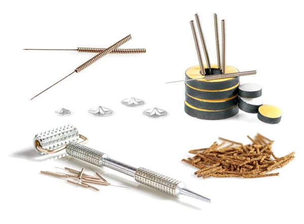 Ensemble d'outils et accessoires pour l'acupuncture . — Photo