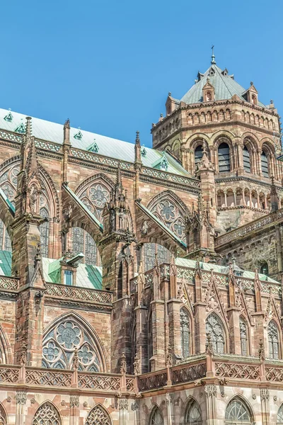 Famosa Notre Dame de Strasbourg, Alsácia, França. Detalhes do arco — Fotografia de Stock