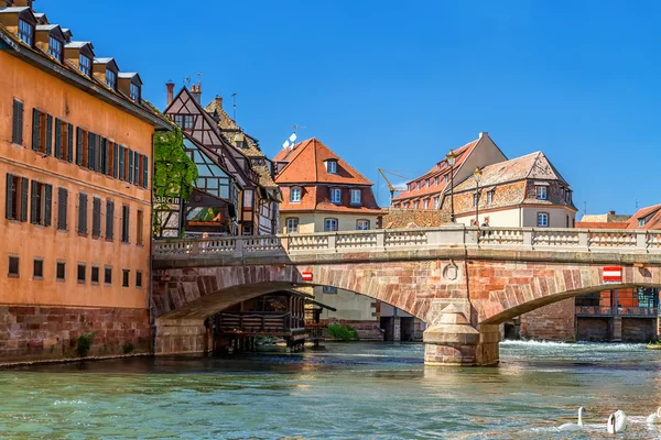 Strasbourg. Distrik "Prancis kecil" Frantsiya.Evropa . — Stok Foto