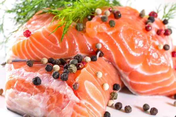 Filet de saumon à l'aneth — Photo