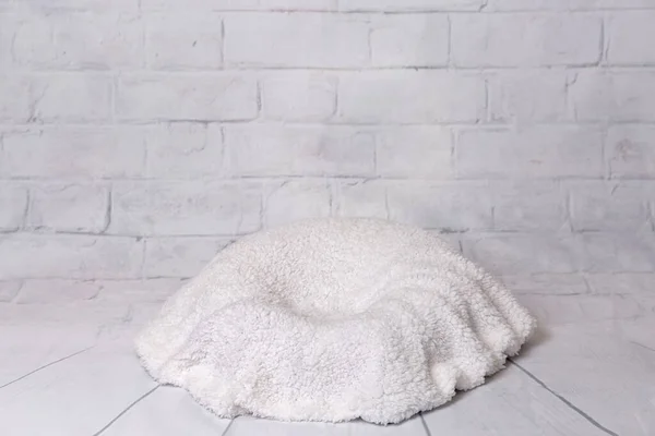 Baby Nest Made White Fur — 스톡 사진