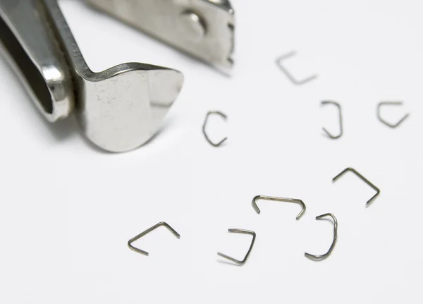 Pulled staples — Stock Photo, Image