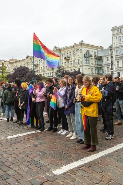 Κίεβο Ουκρανία 2021 Pride Parade Συμμετέχοντες Της Πορείας Περπατούν Στους — Φωτογραφία Αρχείου