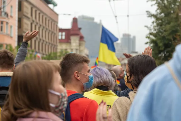 Κίεβο Ουκρανία 2021 Pride Parade Φάλαγγα Των Συμμετεχόντων Στην Πορεία — Φωτογραφία Αρχείου