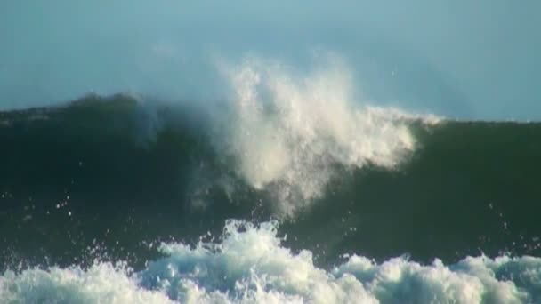 Oceano ondas grandes — Vídeo de Stock