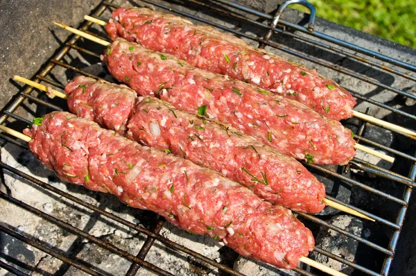 Kebab durante a preparação — Fotografia de Stock