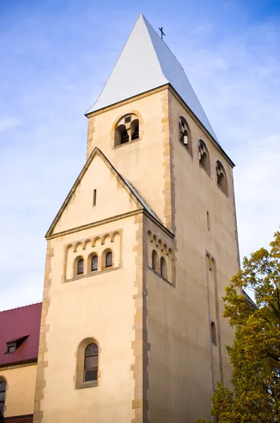 Věž kostela polské — Stock fotografie