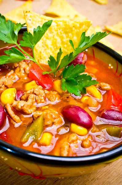 Mexikanische Suppe mit Tacos — Stockfoto