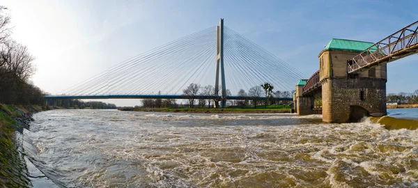 Weir on the Odra river — Stock Photo, Image