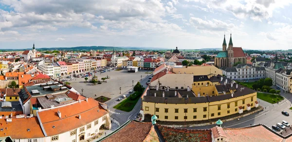 Stadtplatz in kromeriz, Tschechische Republik — Stockfoto