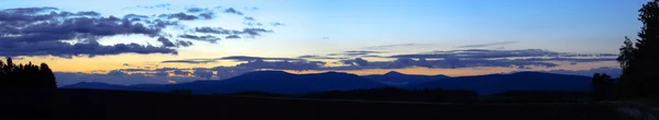 Zonsondergang over het Reuzengebergte, Tsjechië — Stockfoto