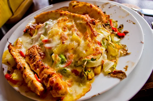 Мексиканське блюдо з курячої грудки — стокове фото