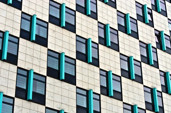 Fundo com parede moderna com janelas — Fotografia de Stock