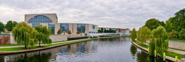 Spree Nehri ve federal chancellery, berlin, Almanya