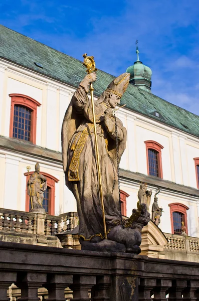 Kloster i Broumov, Tjekkiet - Stock-foto