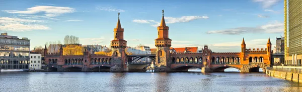 Oberbaum brug in belin - Duitsland — Stockfoto