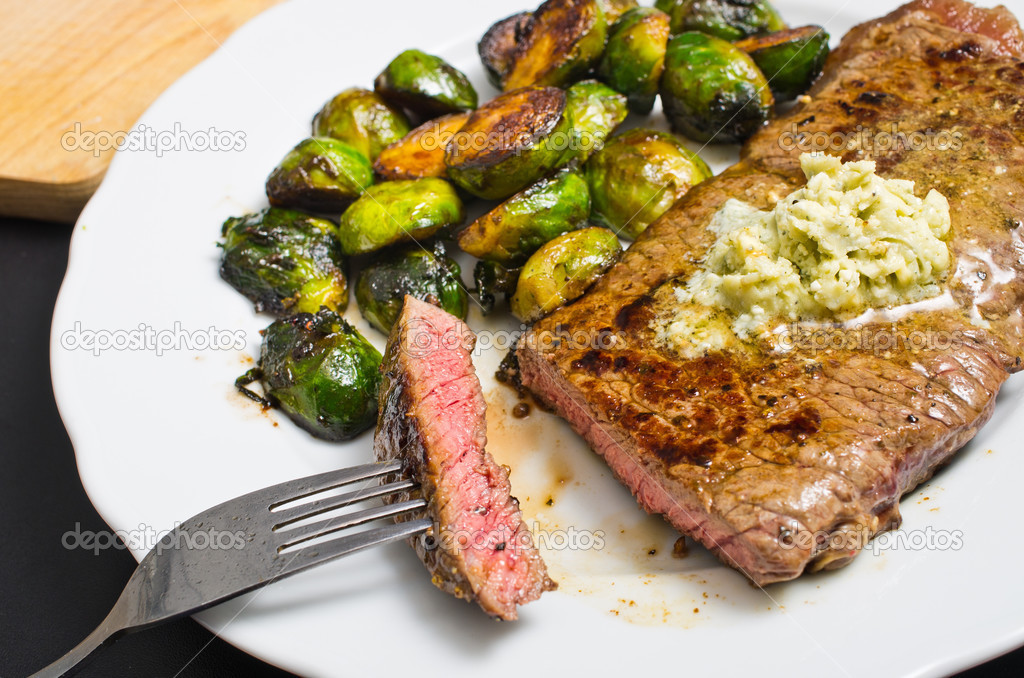 depositphotos_45897095-stock-photo-beef-steak-with-garlic-butter.jpg