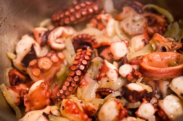 Octopus dish during preparation — Stockfoto