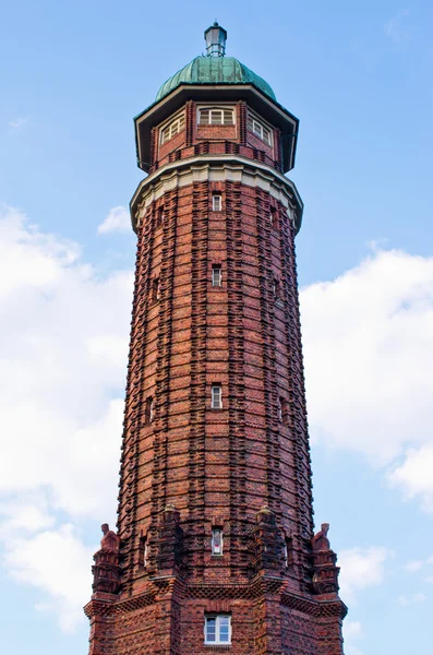 Torre de água no parque Jungfernheide em Berlim, Alemanha — Fotografia de Stock