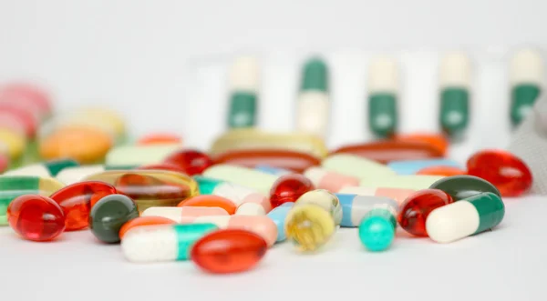 Pills and capsules macro — Stock Photo, Image