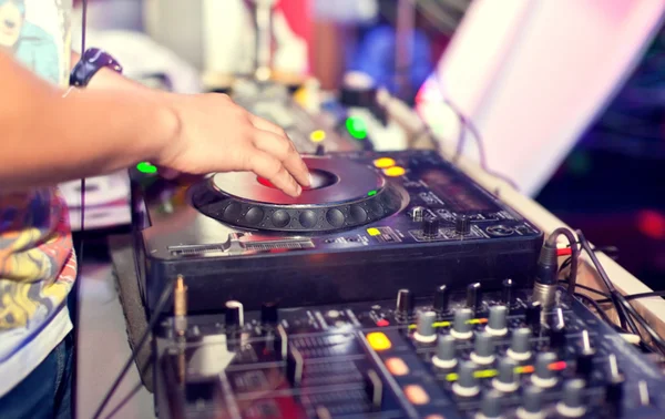 DJ mixning — Stockfoto