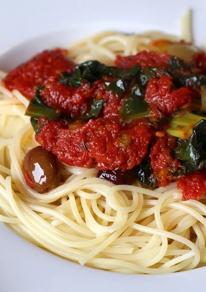 Mediterranean spaghetti — Stock Photo, Image