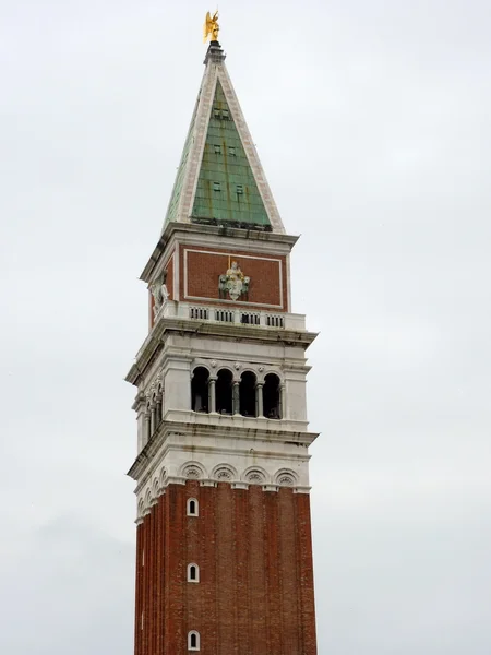 San marco zvonice v Benátkách, Itálie. — Stock fotografie