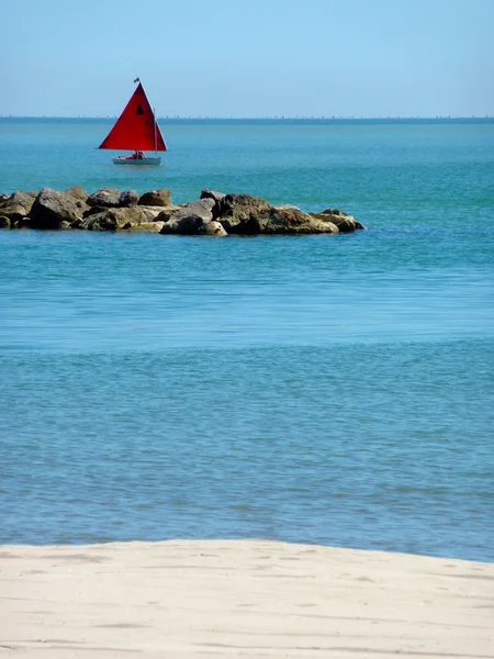 Sail Boat in Blue Ocean — Stock Photo, Image