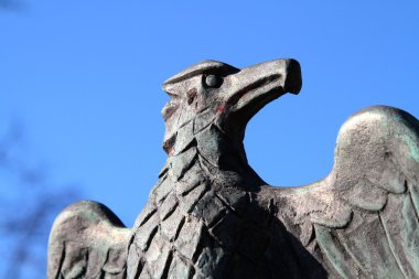 Bronz kartal Merkez heykel