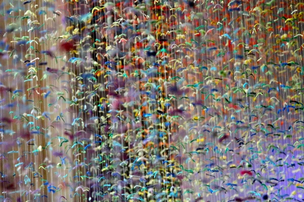 Vidya Gastaldon instalação Escada rolante Rainbow Rain — Fotografia de Stock