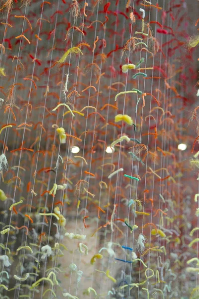 Vidya Gastaldon installation Escalator Rainbow Rain — Stock Photo, Image