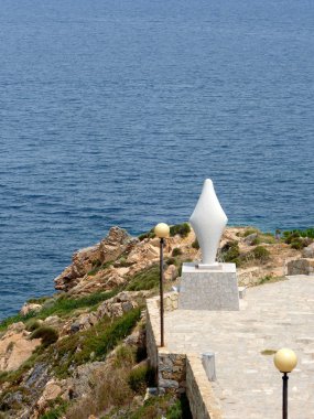 bakire heykeli önünde Akdeniz'de santa teresa di gallura, Sardunya