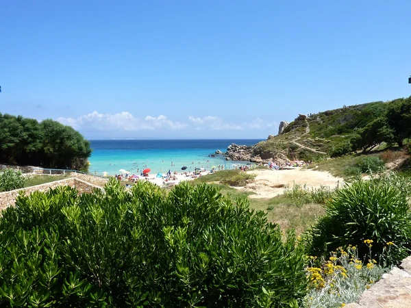 Santa teresa di gallura, İtalya - 25 Haziran 2014 rena bianca beach — Stok fotoğraf