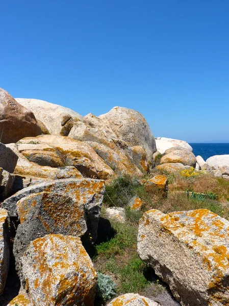 Satırları Granit kayalar — Stok fotoğraf