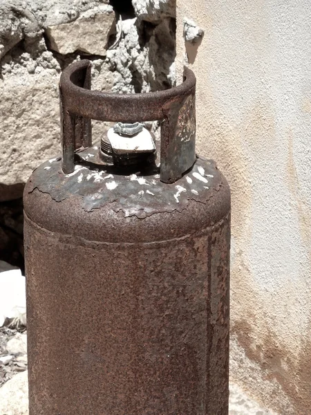 Zbiornik gazu zardzewiały — Zdjęcie stockowe