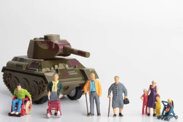 Group Miniature People War Tank — Foto Stock
