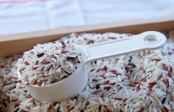 Cozinha Comida Arroz Longo Jasmim Marrom Branco Não Cozido Arroz — Fotografia de Stock