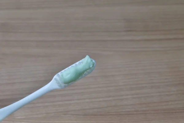 Tandenborstels Met Kruidentandpasta Een Mondeling Hygiëne Instrument Voor Het Reinigen — Stockfoto