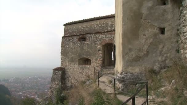 Old castle door — Stock Video