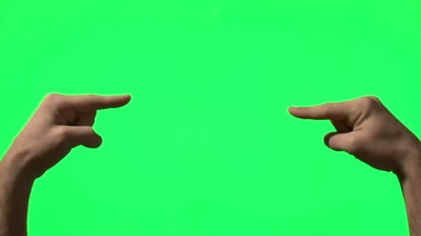 gesta mužských rukou na zelené obrazovce: polohovací, tleskání, palec nahoru, odpočet z pěti