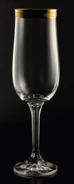 Glas på svart bakgrund — Stockfoto